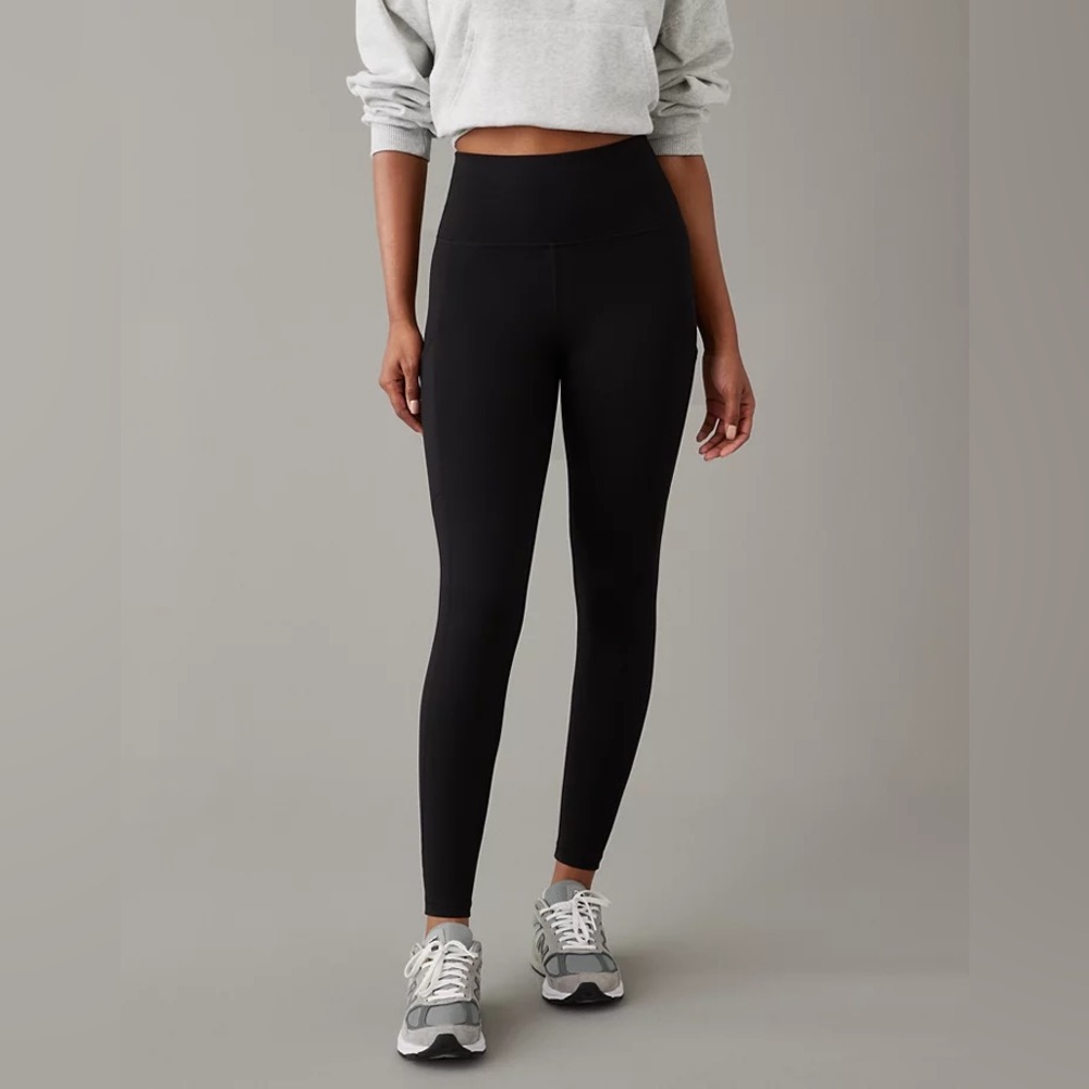 AE Black The Everything legging (2 pair) Size Small